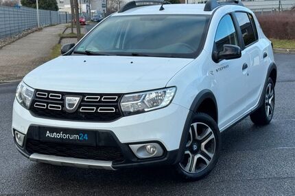 Dacia Sandero 172.000 km 7.499 &euro; Jülich 52428