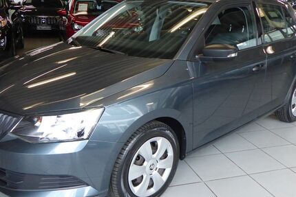 Skoda Fabia 22.797 km 9.990 &euro; Herzogenrath 52134