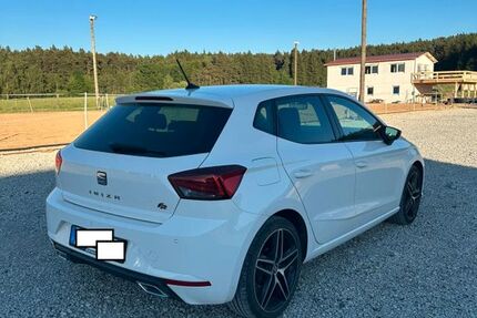 Seat Ibiza 109.059 km 11.900 &euro; Dentlein am Forst 91599
