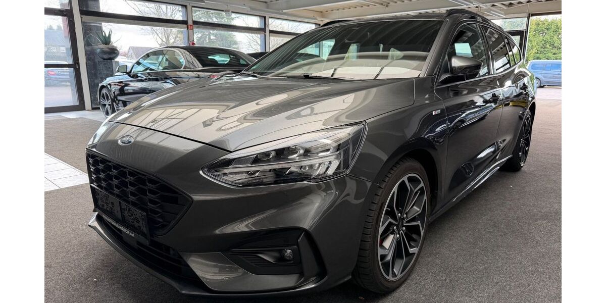 Ford Focus 99.000 km 14.990 &euro; Minden 32425