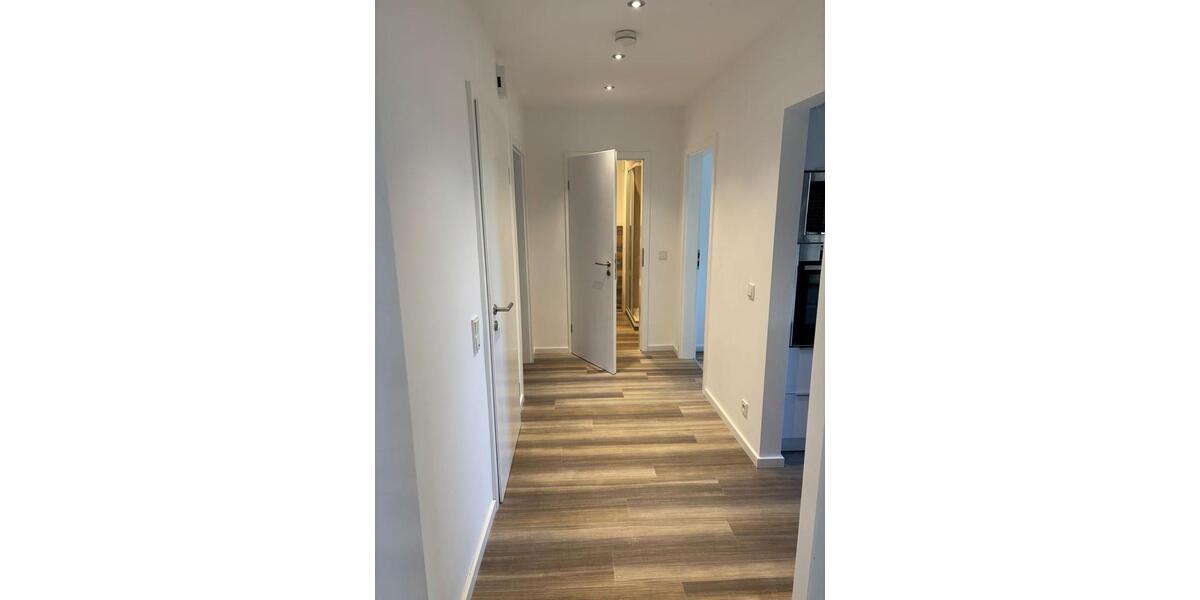 Doppelhaushälfte Saarbrücken Bischmisheim - 8 Zimmer, 220 m&sup2;, 360.000&euro; | Angebot:27023553