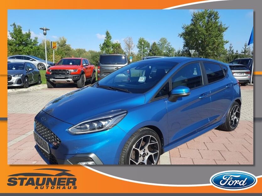 Ford Fiesta 52.000 km 17.480 € Neustadt / Donau 93333