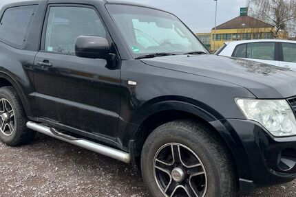 Mitsubishi Pajero 280.894 km 7.616 &euro; Oschatz 04758