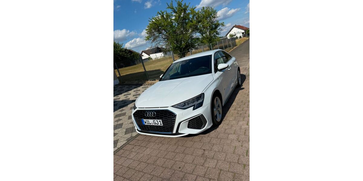 Audi A3 49.400 km 28.399 &euro; Arenrath 54518