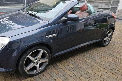 Opel Tigra 160.000 km 1.650 &euro; Bad Boll 73087