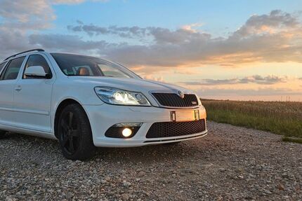 Skoda Octavia 260.000 km 5.700 &euro; Halsbrücke 09633