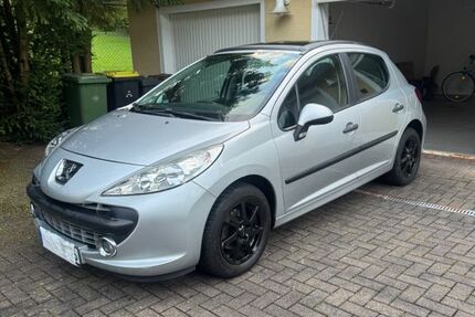 Peugeot 207 67.000 km 3.850 &euro; Siegburg 53721
