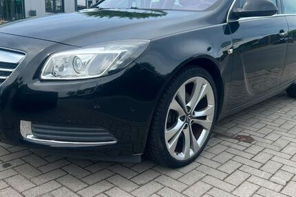 Opel Insignia 208.000 km 4.750 &euro; Ahrensburg 22926