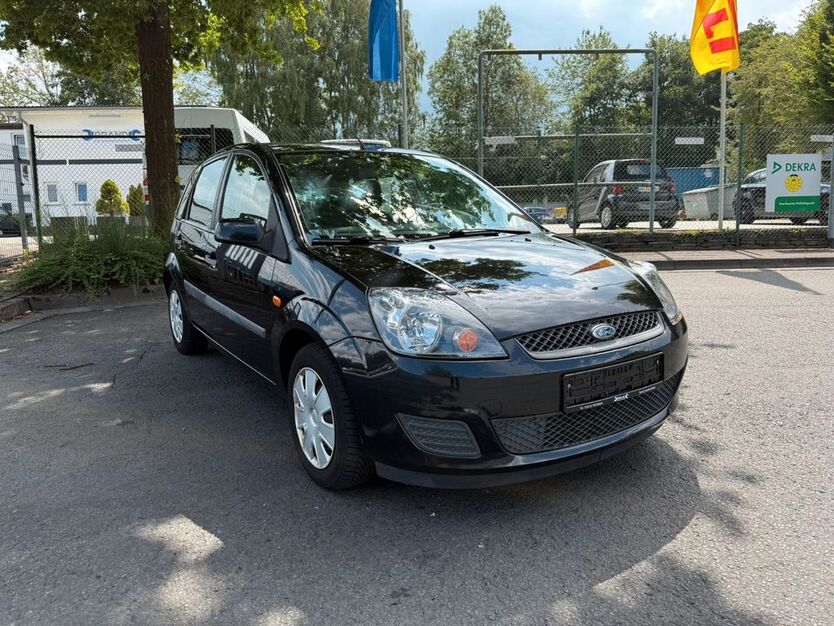 Ford Fiesta 157.602 km 1.990 € Niederelbert 56412