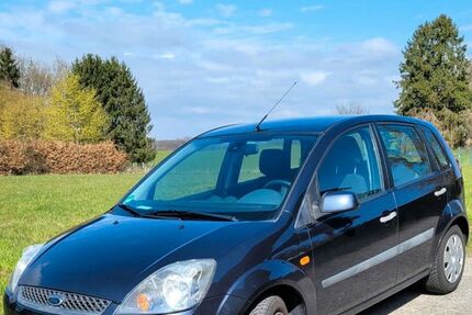 Ford Fiesta 152.000 km 1.850 &euro; Neunkirchen 53819