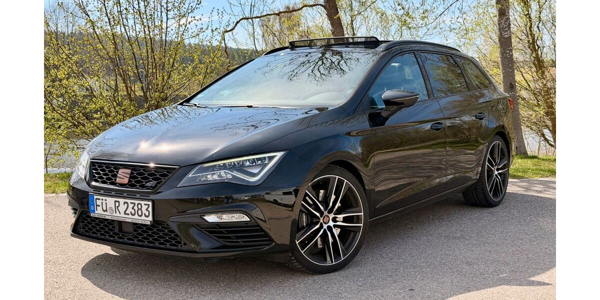 Seat Leon 82.700 km 23.780 &euro; Abenberg 91183