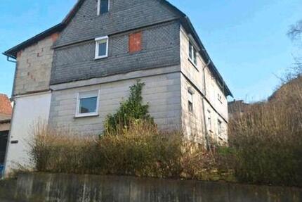 Wohnung Biedenkopf - 10 Zimmer, 140 m&sup2;, 900&euro; | Angebot:26349853