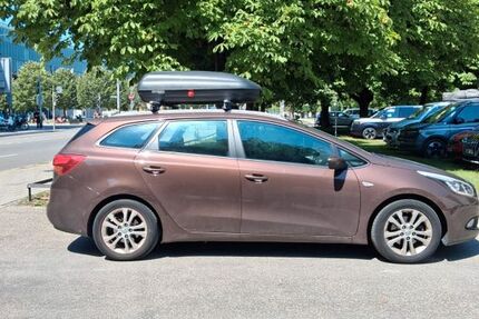 Kia ceed Sportswagon 103.000 km 9.400 &euro; München 80333