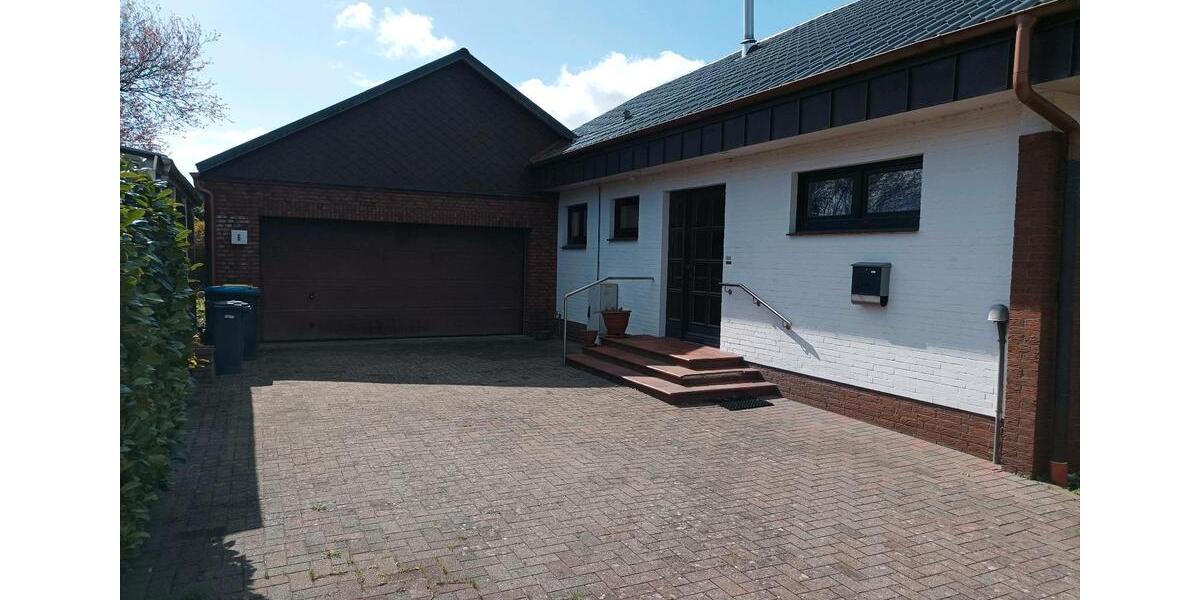 Einfamilienhaus Büdelsdorf - 5 Zimmer, 135 m&sup2;, 399.000&euro; | Angebot:26067422