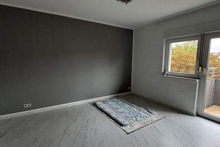 3-Zimmer-Wohnung in 4 OG ohne Aufzug ! gepflegtem Anwesen - Karlsruhe-Ost 3 zimmer