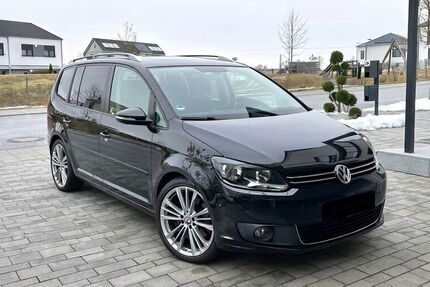 VW Touran 169.000 km 11.399 &euro; Großmehring 85098