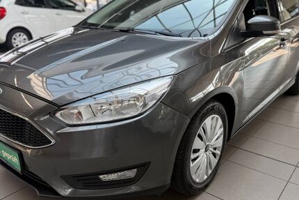Ford Focus 156.000 km 9.890 &euro; Bottrop 46236