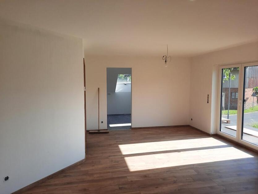 Dachgeschoßwohnung 4ZKB in ruhiger Lager