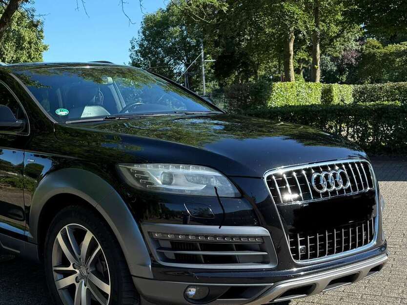 Q7