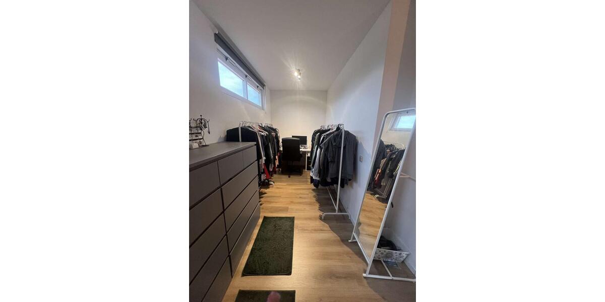 Etagenwohnung Nordenham - 5 Zimmer, 107 m&sup2;, 820&euro; | Angebot:25542233