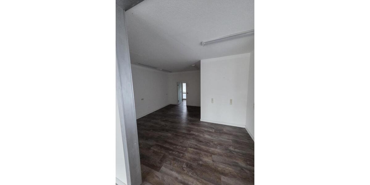 Gewerbeobjekt Künzell - 850&euro; | Angebot:26385444