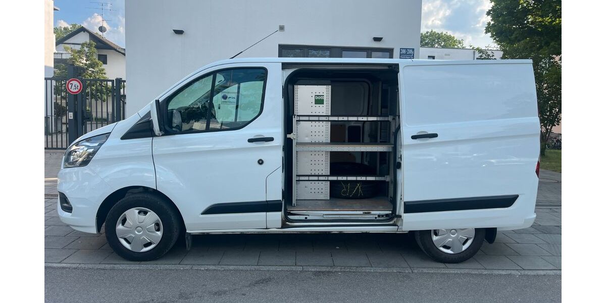 Ford Transit Custom 143.000 km 15.900 &euro; München 81825