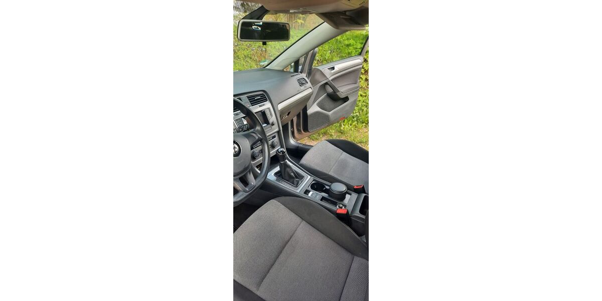 VW Golf 139.000 km 8.400 &euro; Baden-Württemberg - Öhningen 78337