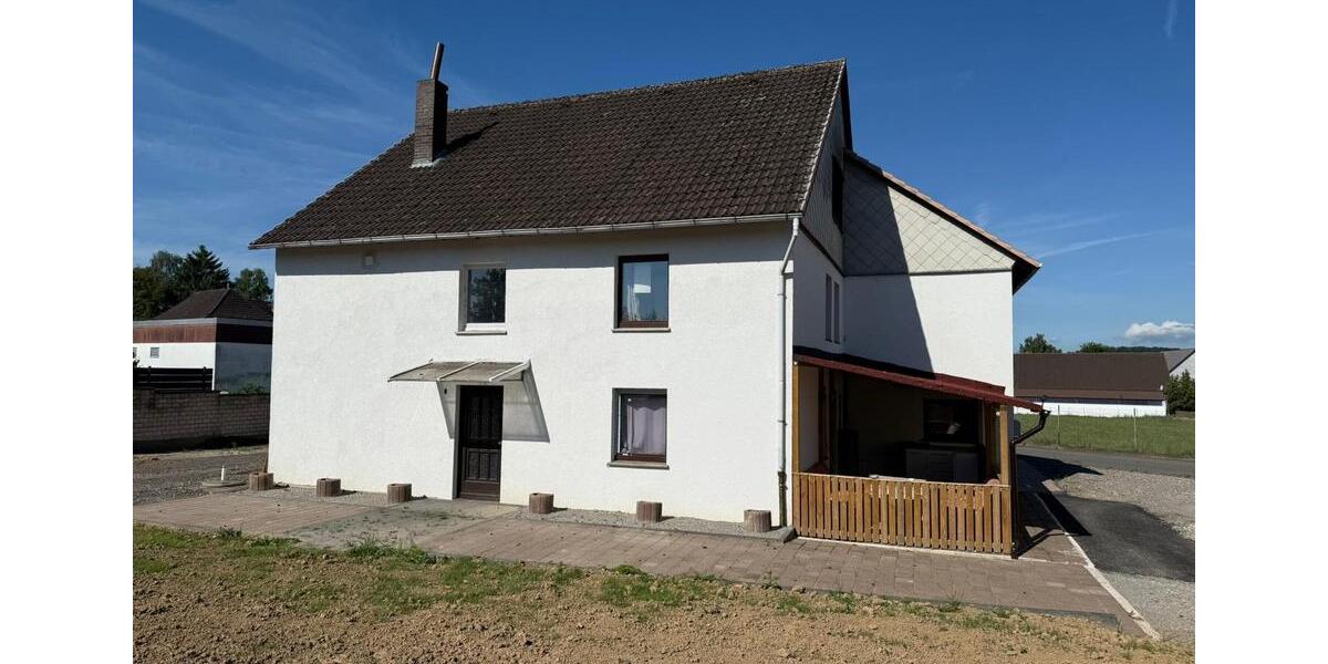 Einfamilienhaus Niederzier - 9 Zimmer, 270 m&sup2;, 170.000&euro; | Angebot:24506455