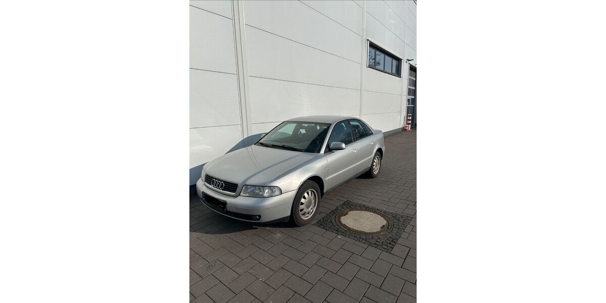 Audi A4 185.000 km 1.290 &euro; Kiedrich 65399