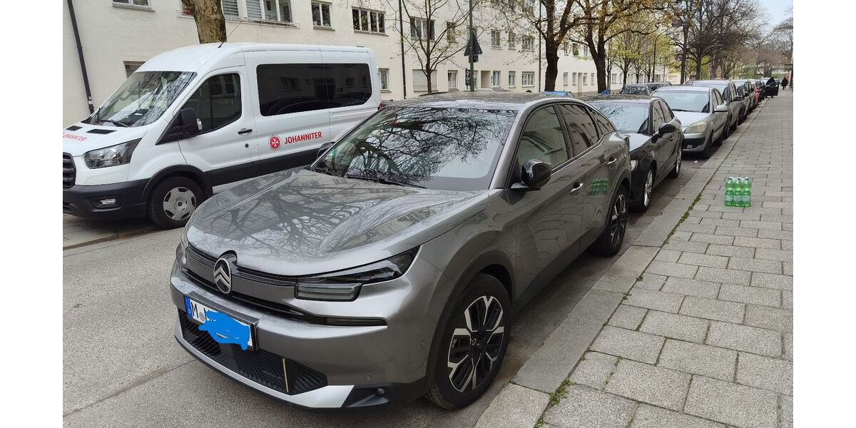 Citroen C4 X 2.800 km 22.999 &euro; München 81671