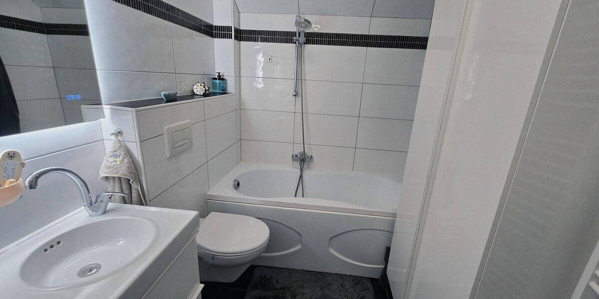 Reihenmittelhaus Ahrensburg - 5 Zimmer, 110 m&sup2;, 498.000&euro; | Angebot:26486640