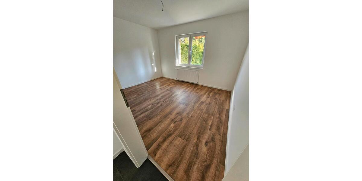 Etagenwohnung Südheide Unterlüß - 3 Zimmer, 92 m&sup2;, 900&euro; | Angebot:26544651