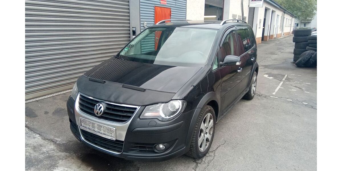 VW Touran 169.998 km 3.999 &euro; Berlin 12247
