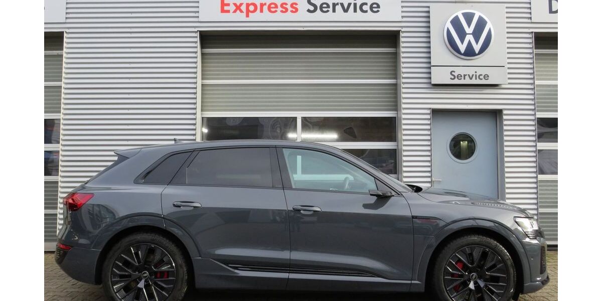 Audi Q8 e-tron 9.522 km 59.990 € Essen 45307