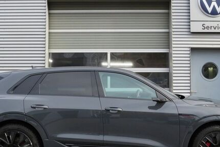 Audi Q8 e-tron 9.522 km 62.990 &euro; Essen 45307