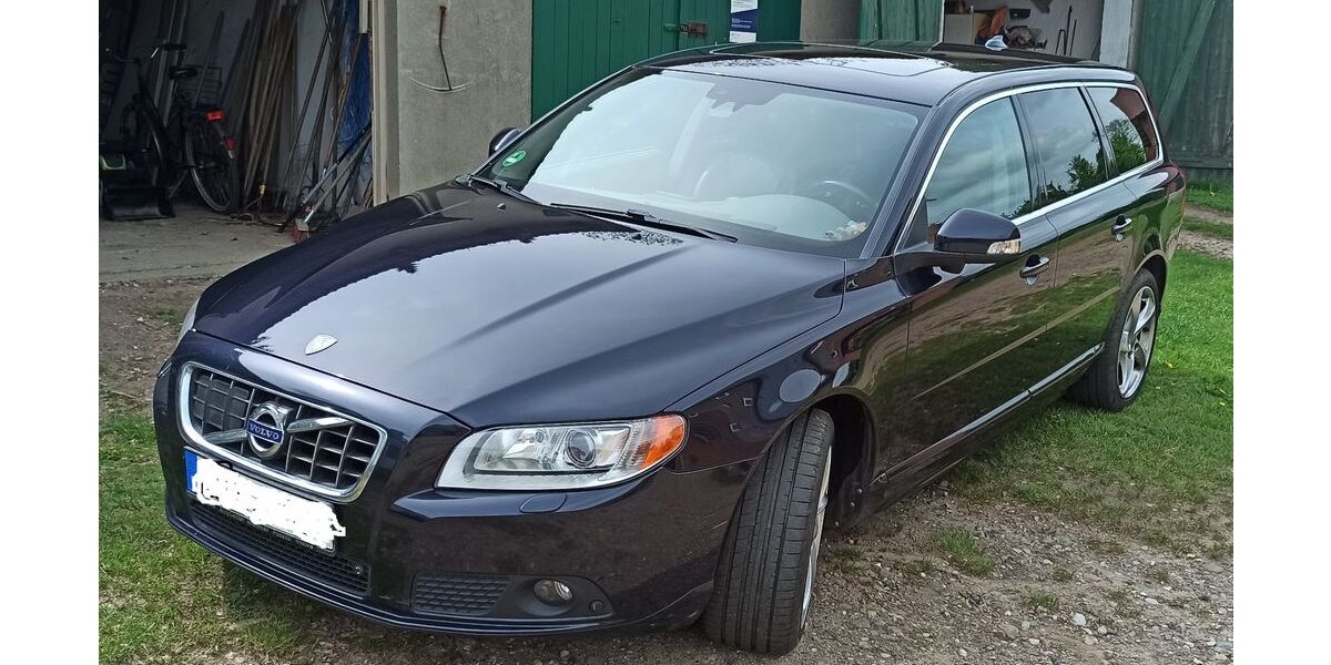 Volvo V70 245.000 km 18.400 &euro; Pönitz 23684
