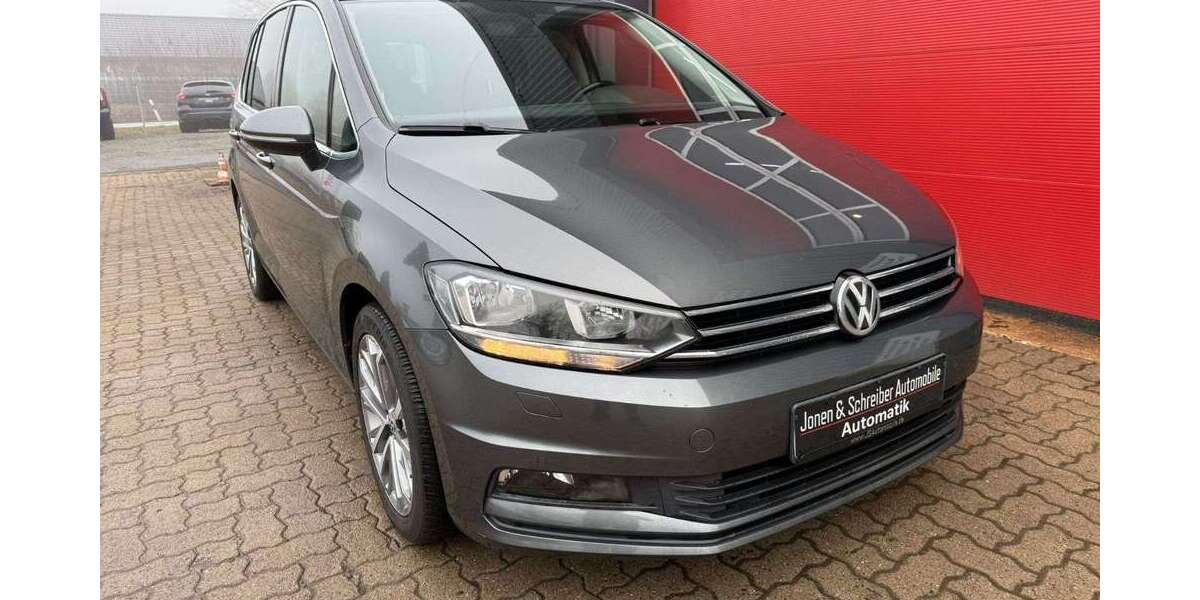 VW Touran 128.000 km 16.999 &euro; Gaushorn 25782
