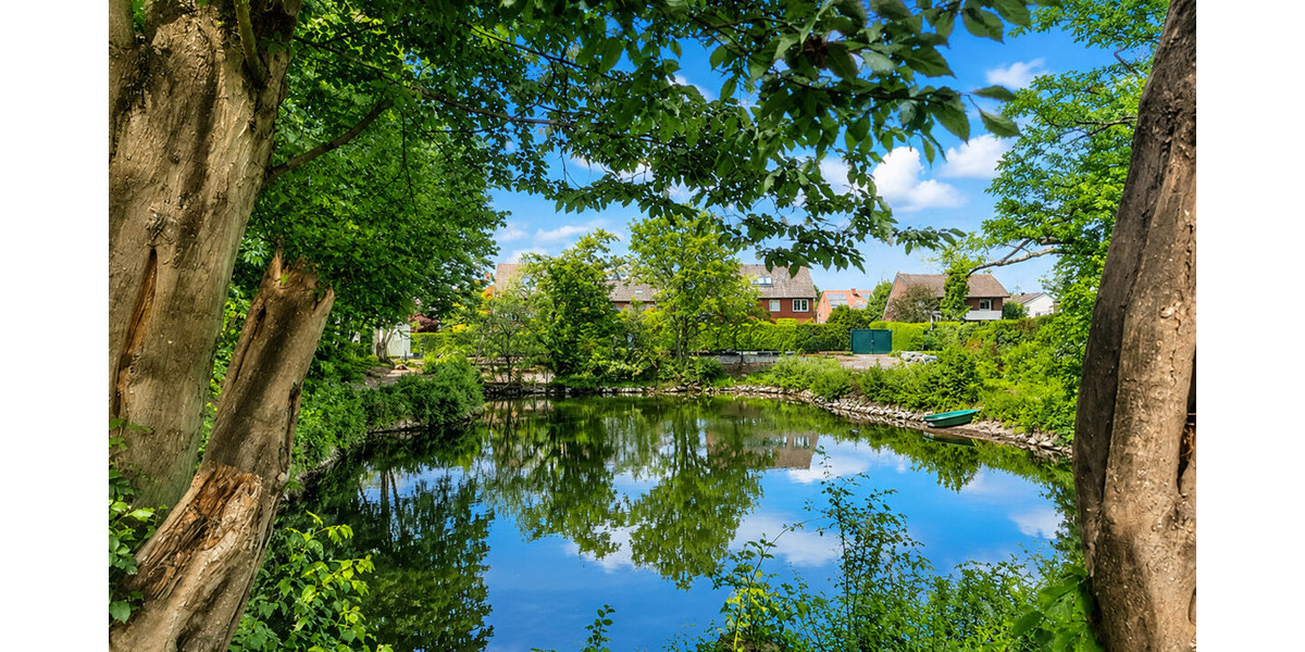 Exklusive kernsanierte Loftwohnung im Erstbezug mit Privatteich & Panorama-Glasfront - Erdgeschoßwohnung Münster / Albachten Albachten | Angebot:26621543