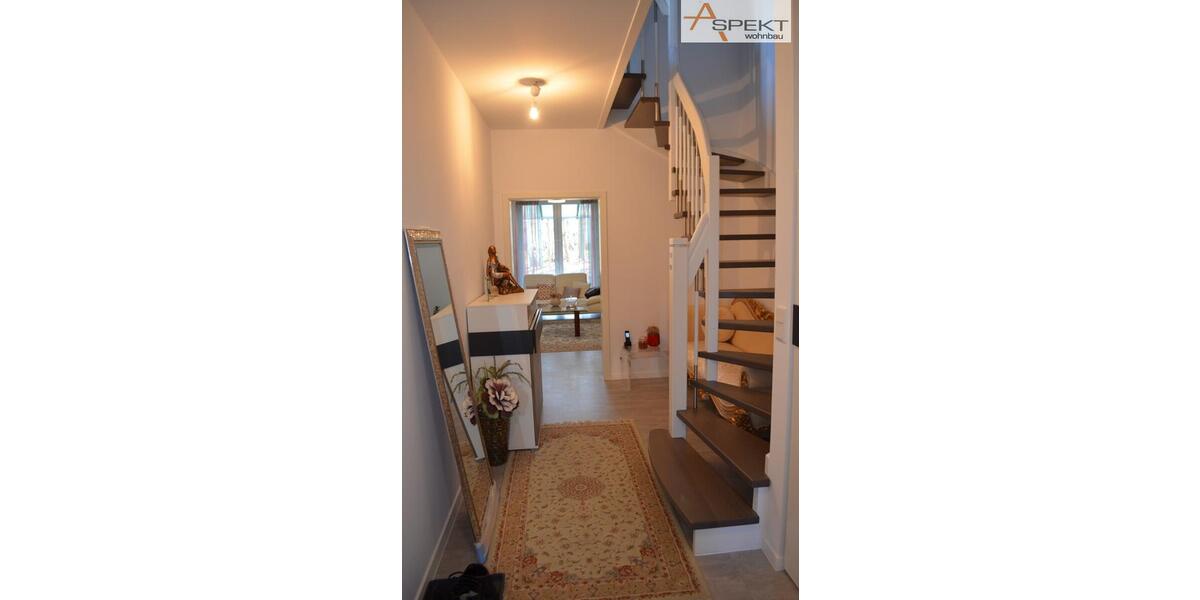 Doppelhaushälfte Bielefeld Sennestadt - 5 Zimmer, 183 m&sup2;, 1.890&euro; | Angebot:25404246