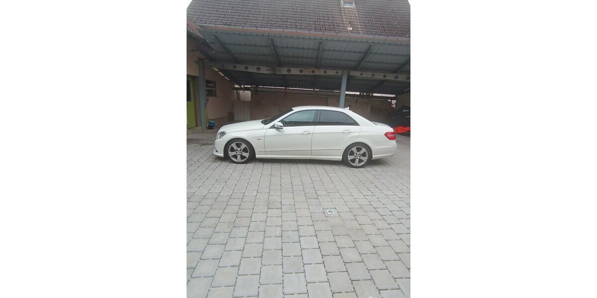 Mercedes-Benz E 200 183.150 km 9.550 &euro; Schonungen 97453