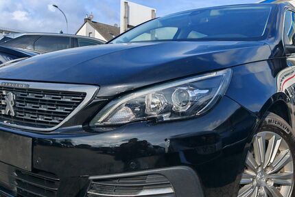 Peugeot 308 152.727 km 9.877 &euro; Wölfersheim 61200