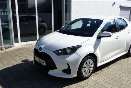Toyota Yaris 37.950 km 17.900 &euro; Bad Gögging 93333