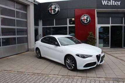 Alfa Romeo Giulia 18.500 km 33.900 &euro; Weilheim 82362