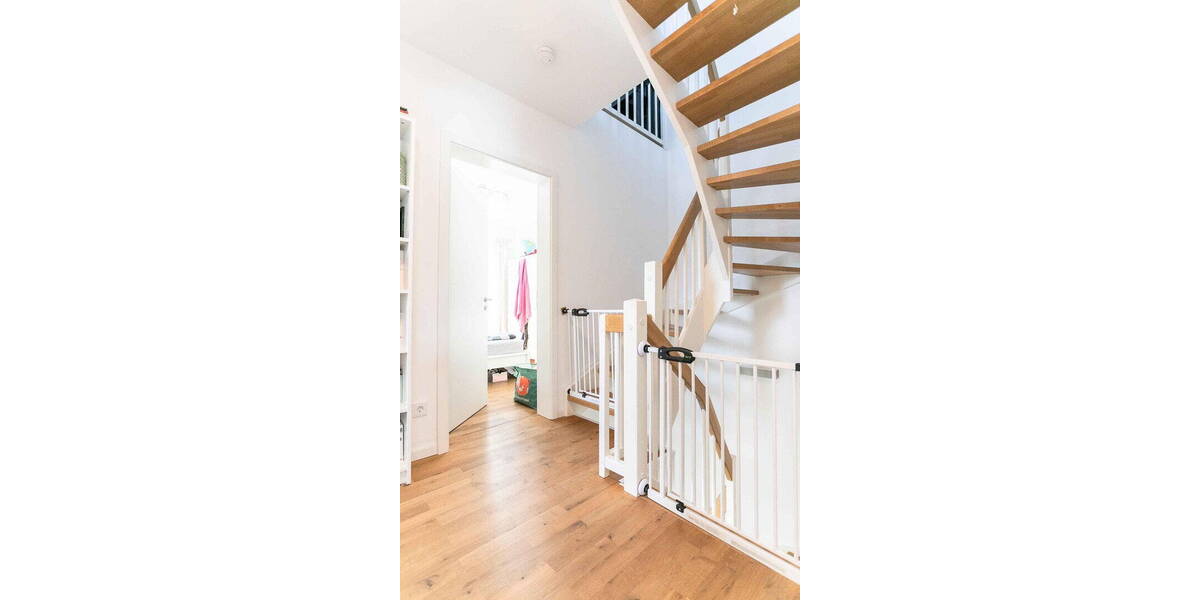 Reihenendhaus Berlin Spandau - 5 Zimmer, 150 m&sup2;, 2.790&euro; | Angebot:26452365