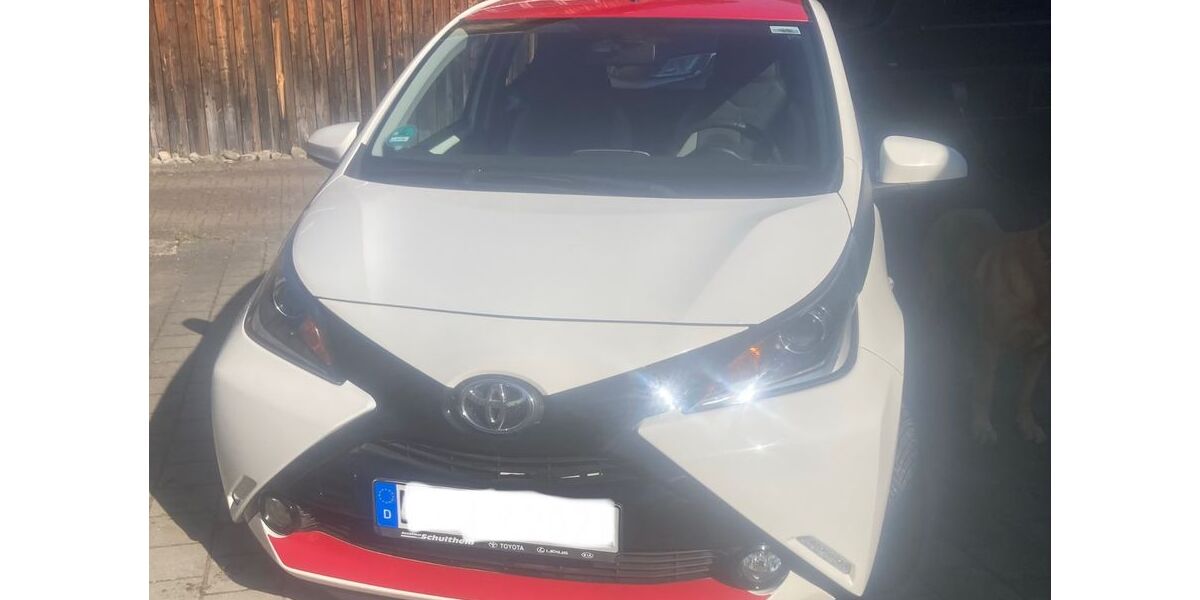 Toyota Aygo (X) 85.000 km 6.300 &euro; Hausen 79688
