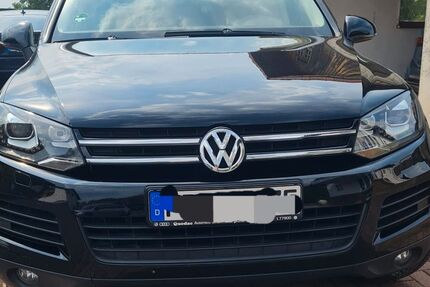 VW Touareg 142.000 km 21.000 &euro; Kalbach 36148