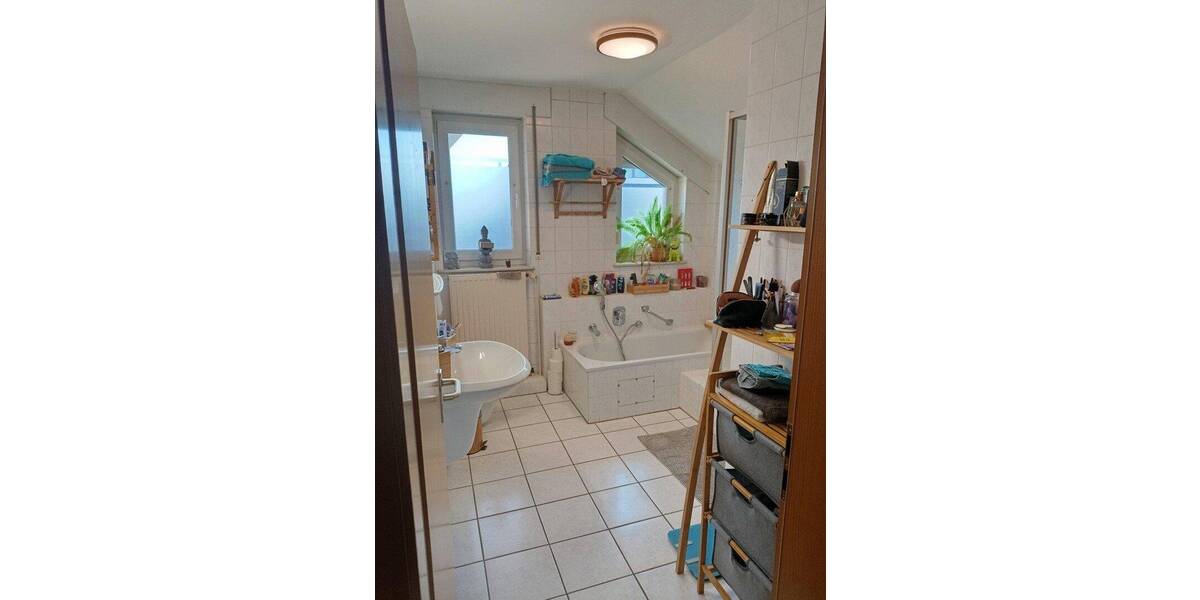 Reihenmittelhaus Geilenkirchen Hatterath - 4 Zimmer, 104 m&sup2;, 910&euro; | Angebot:26903031