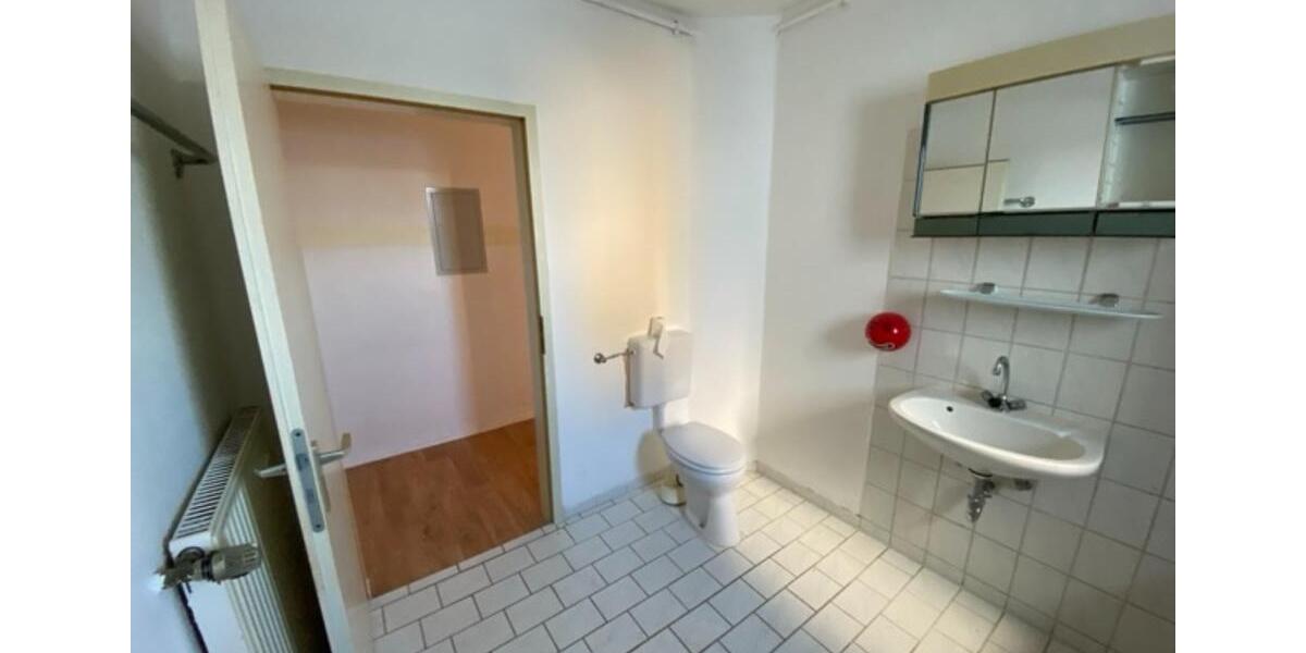 Etagenwohnung Neustadt bei Coburg - 2 Zimmer, 60 m&sup2;, 500&euro; | Angebot:25854891