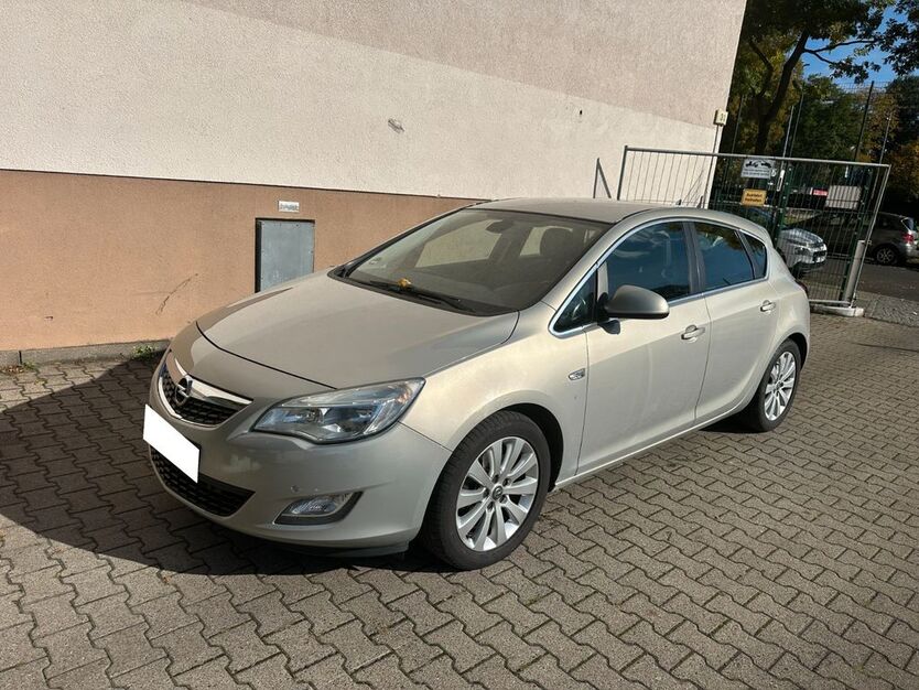 Opel Astra 290.000 km 2.650 € Berlin 12045