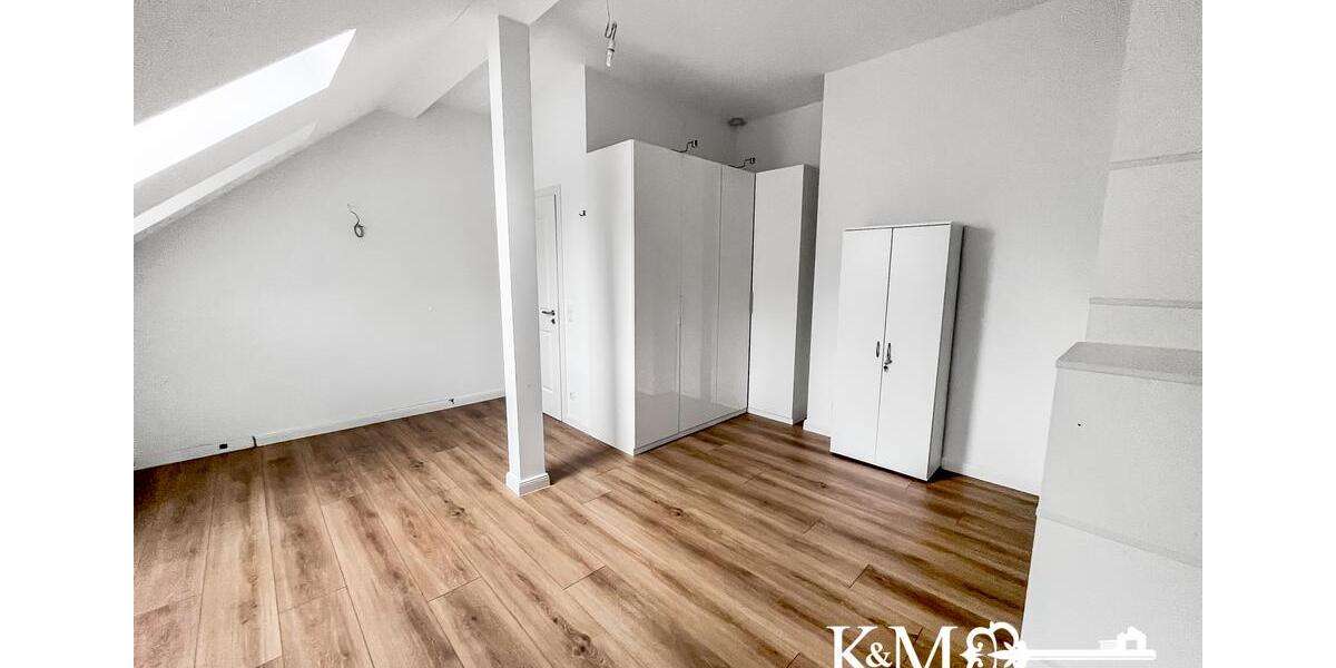 Dachgeschoßwohnung Andernach - 4 Zimmer, 135 m&sup2;, 1.820&euro; | Angebot:26349310